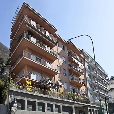 Apartamento Silky House With Private Parking Como Habitación foto