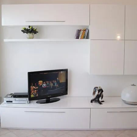 Apartamento Silky House With Private Parking Como Habitación foto