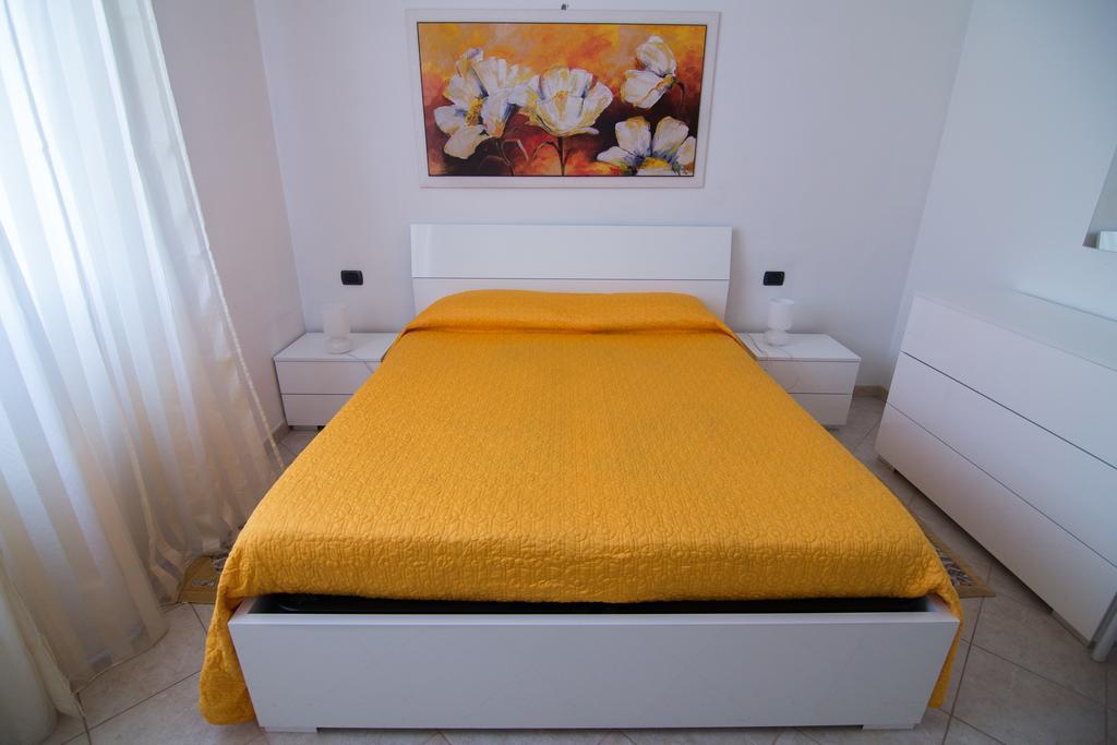 Silky House With Private Parking Appartamento Côme