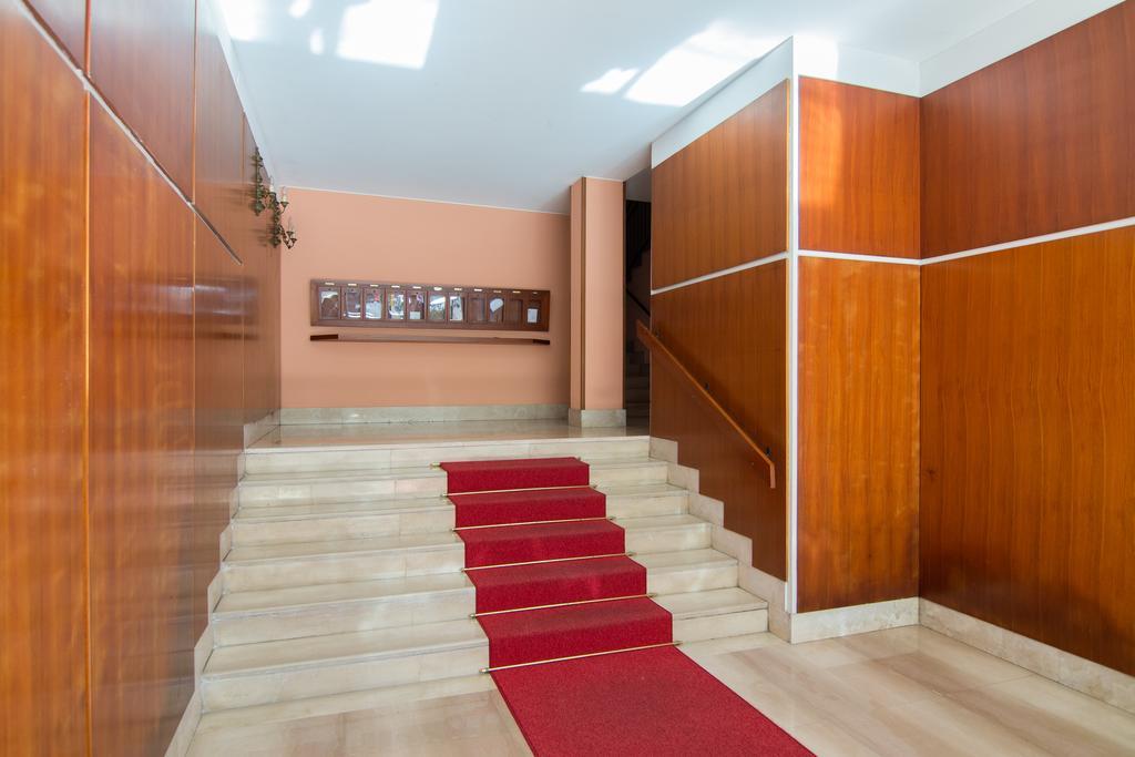 Silky House With Private Parking Appartamento