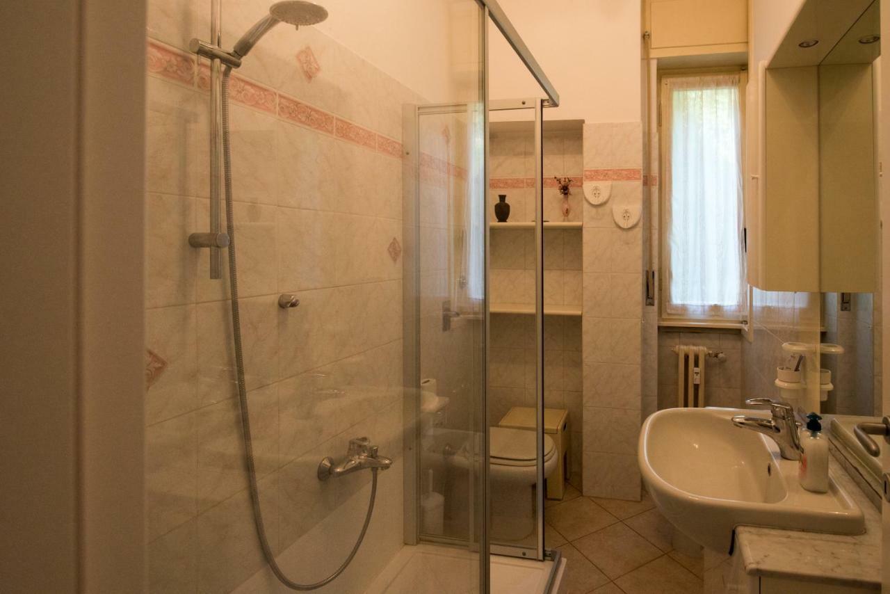 Silky House With Private Parking * Côme