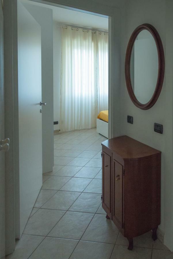 Silky House With Private Parking Côme